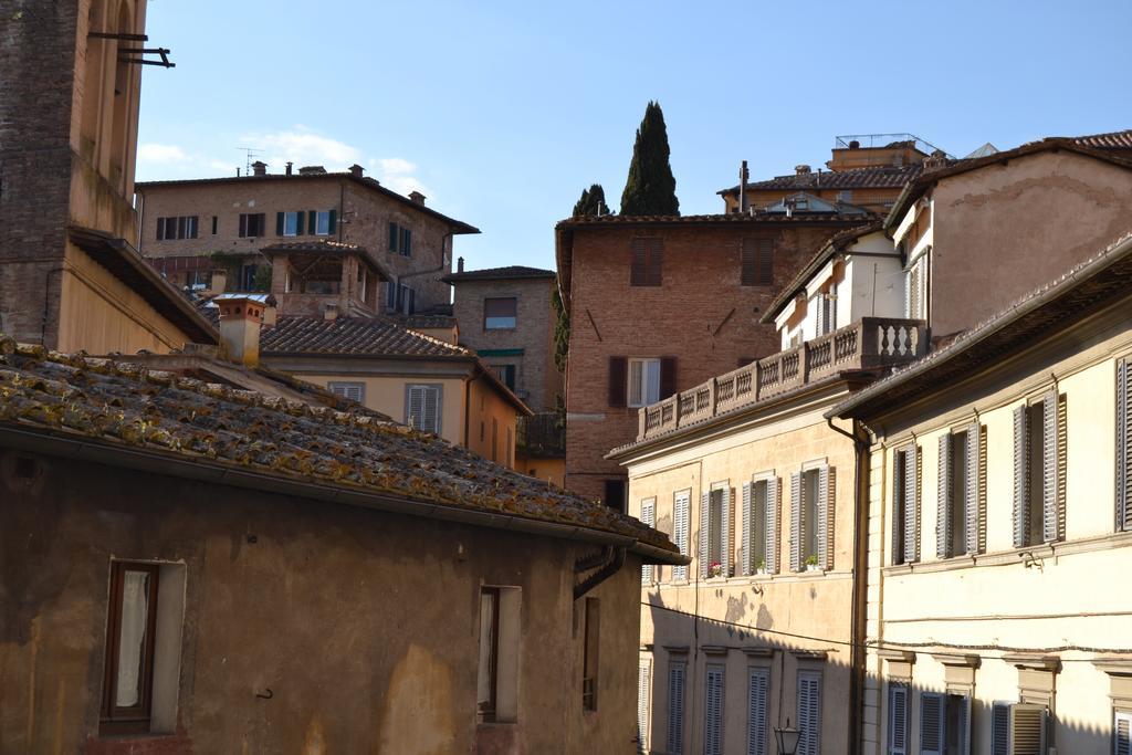 La Casa Di Antonella Hotel Siena Luaran gambar