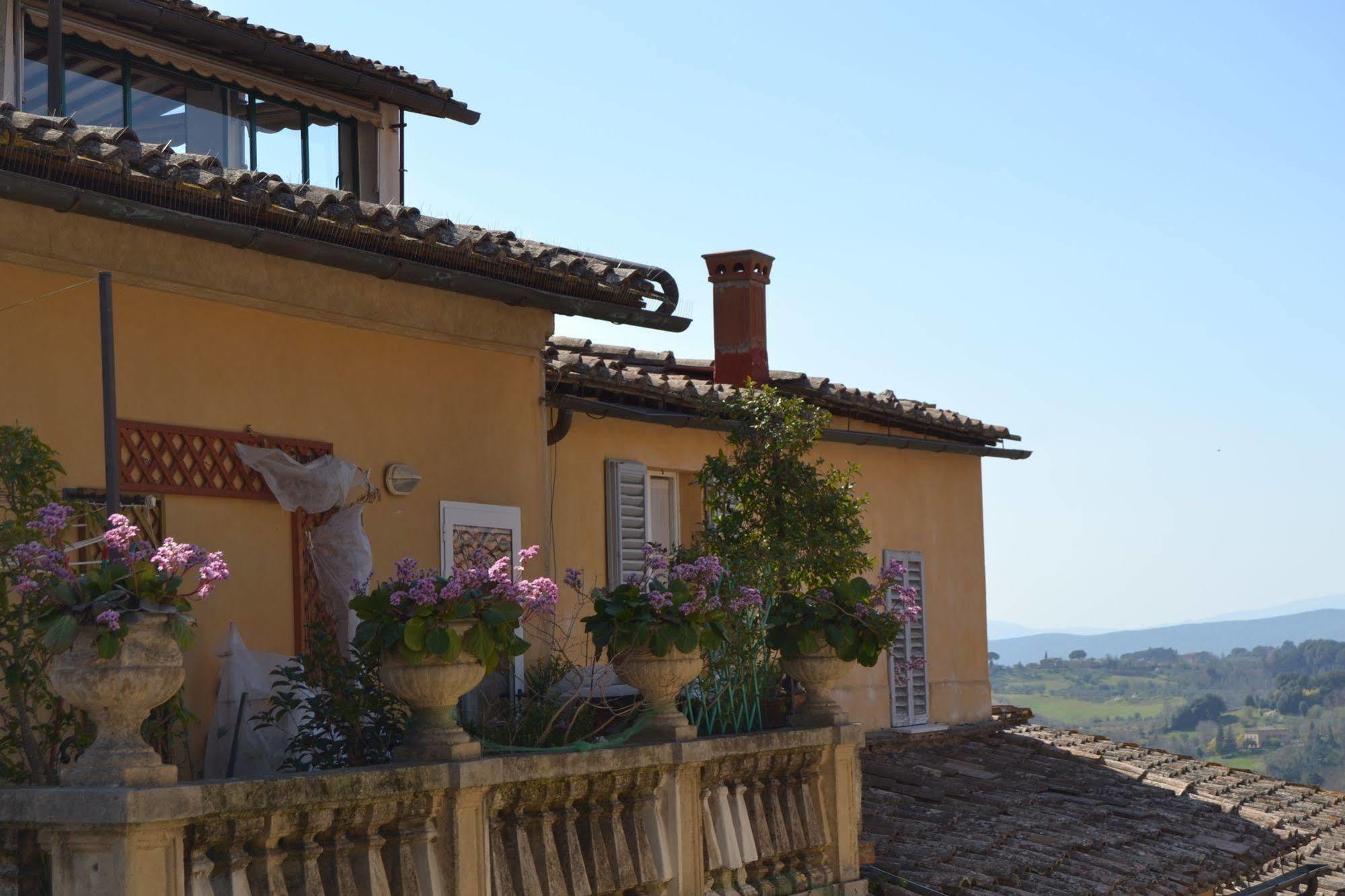 La Casa Di Antonella Hotel Siena Luaran gambar